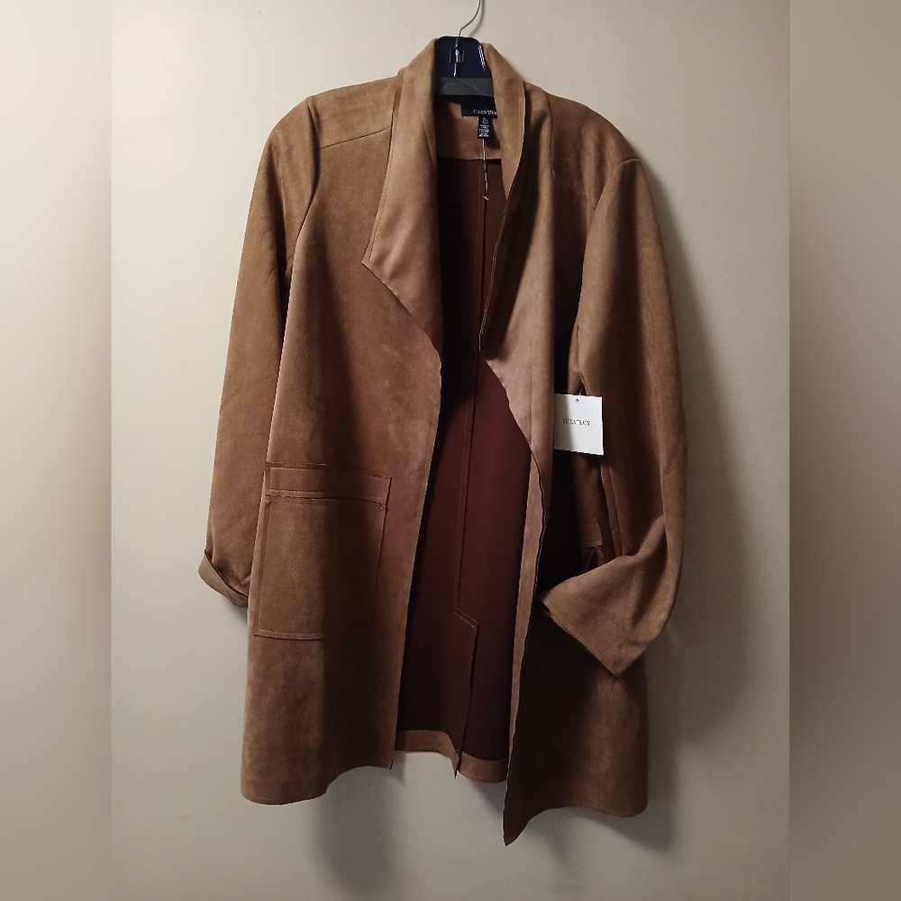 New Women's Ellen Tracy Top